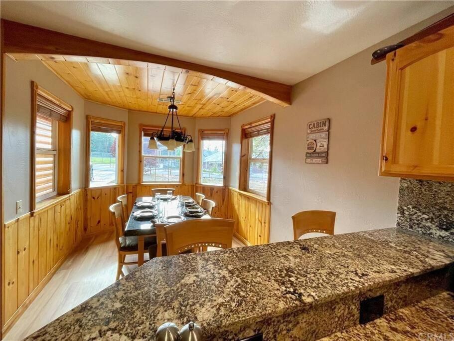 Holiday home Enchanting With Hot Tub & Quiet Neighborhood Big Bear Lake