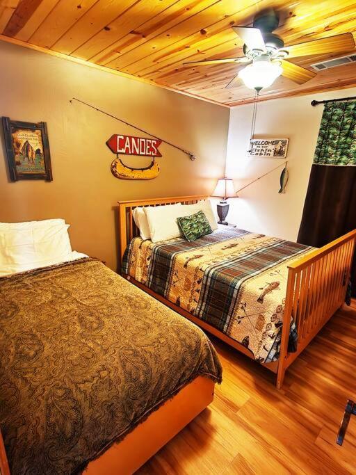 Enchanting With Hot Tub & Quiet Neighborhood *