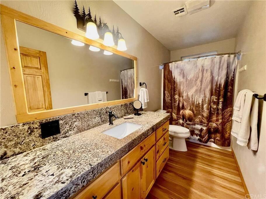 Holiday home Enchanting With Hot Tub & Quiet Neighborhood *
